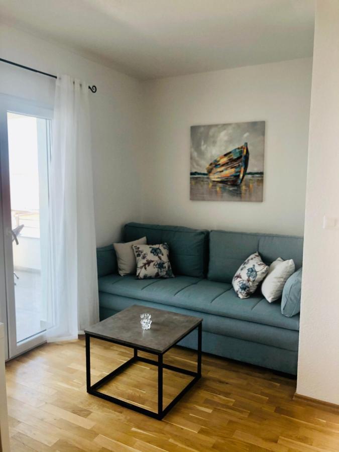 Villa Dani Sea & Pool Apartments Trogir Bagian luar foto