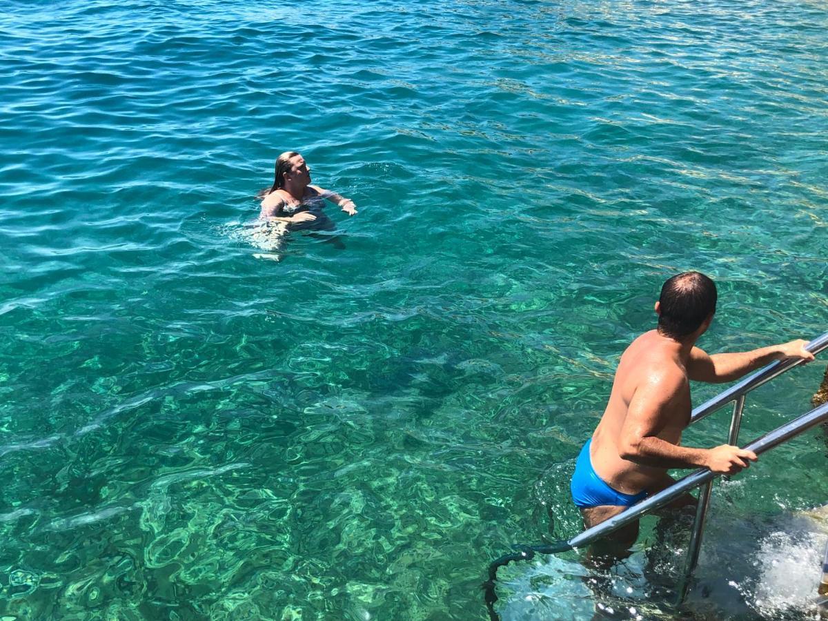 Villa Dani Sea & Pool Apartments Trogir Bagian luar foto